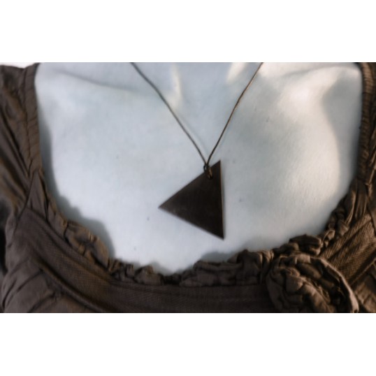 Shungite - Pendentif Triangle homme