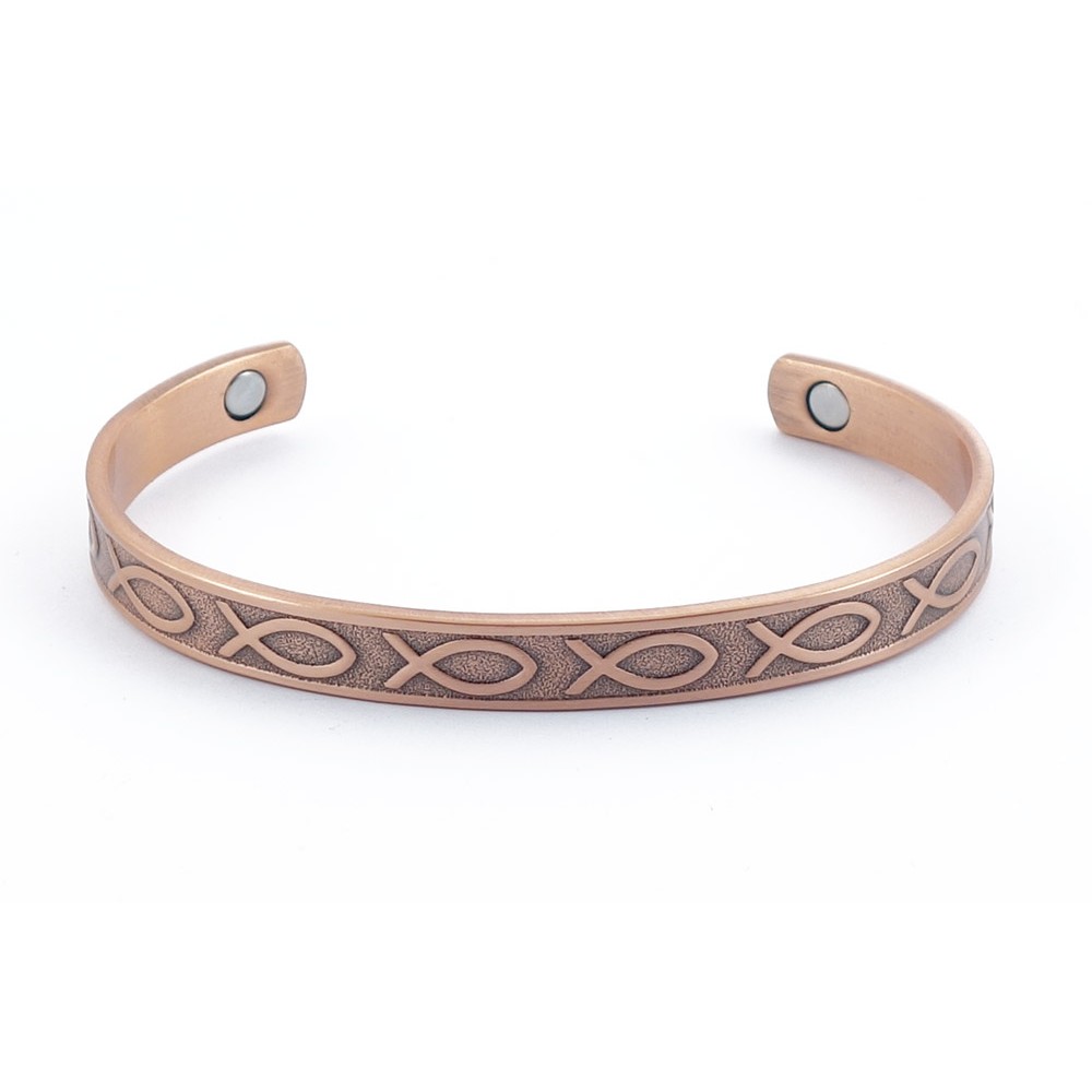 Lot - POIRAY Bracelet rigide ouvrant en or jaune, orné de saphirs