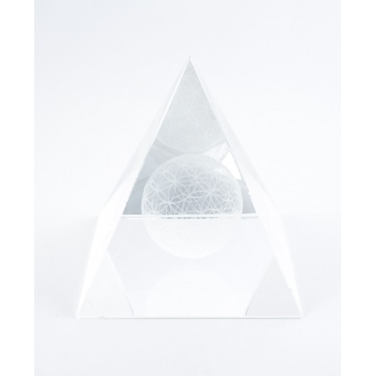 Pyramide fleur de vie cristal 10cm
